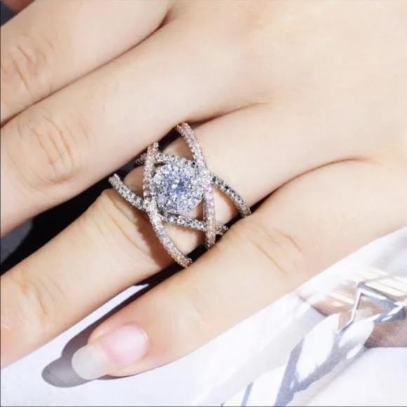 NEW 925 SILVER&ROSE GOLD DIAMOND CROSS RING - Picture 4 of 5